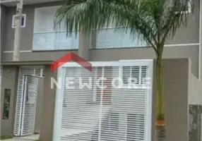 Foto 1 de Sobrado com 3 Quartos à venda, 270m² em Abranches, Curitiba