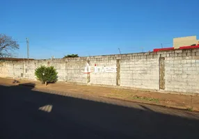 Foto 1 de Lote/Terreno à venda, 300m² em Jardim America, Uberaba