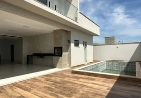 Foto 1 de Casa de Condomínio com 4 Quartos à venda, 245m² em Residencial Condomínio Jardim Veneza, Senador Canedo