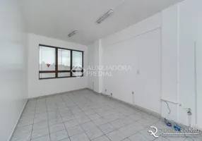 Foto 1 de Sala Comercial para alugar, 22m² em Passo da Areia, Porto Alegre