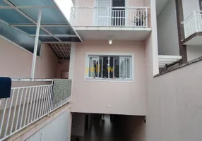 Foto 1 de Casa com 3 Quartos para venda ou aluguel, 190m² em Jardim São José, Arujá