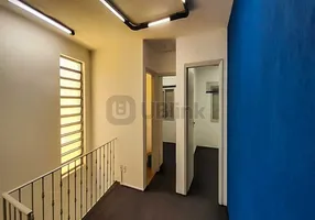 Foto 1 de Casa com 3 Quartos para alugar, 212m² em Mirandópolis, São Paulo
