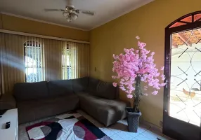 Foto 1 de Casa com 2 Quartos à venda, 157m² em Jardim Santa Terezinha II, Mogi Guaçu