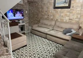 Foto 1 de Casa com 2 Quartos à venda, 200m² em Vila Suica, Santo André