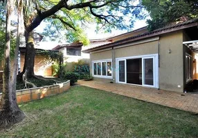 Foto 1 de Casa com 4 Quartos para venda ou aluguel, 297m² em Alto de Pinheiros, São Paulo