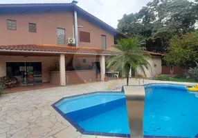 Foto 1 de Casa de Condomínio com 3 Quartos à venda, 445m² em Serra da Cantareira, Mairiporã