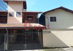 Foto 1 de Casa com 2 Quartos à venda, 65m² em Jardim Primavera, Caraguatatuba