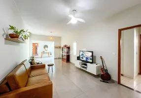 Foto 1 de Casa com 3 Quartos à venda, 155m² em Vila Larsen 1, Londrina
