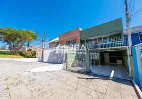 Casas à venda com 5 vagas em Parolin, Curitiba - PR, 82590-300