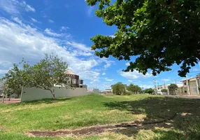 Foto 1 de Lote/Terreno com 1 Quarto à venda, 680m² em Parque Residencial Alcântara , Londrina