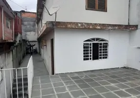 Foto 1 de Sobrado com 3 Quartos à venda, 170m² em Vila Carmelina Gonçalves, Taboão da Serra