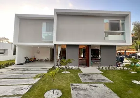 Foto 1 de Casa de Condomínio com 4 Quartos à venda, 328m² em Garça Torta, Maceió