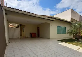 Foto 1 de Casa com 3 Quartos à venda, 135m² em Jardim Portal de Versalhes 1, Londrina