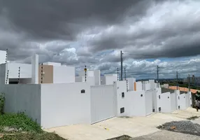 Foto 1 de Casa com 2 Quartos à venda, 54m² em Serrotão , Campina Grande