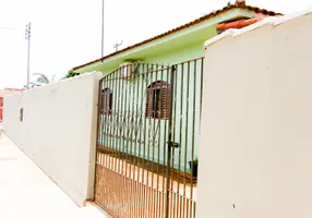 Foto 1 de Casa com 3 Quartos à venda, 149m² em Centro, Acreúna