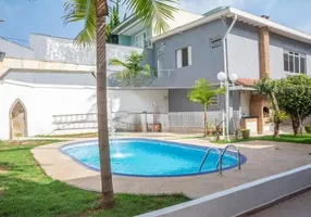 Foto 1 de Casa com 3 Quartos para venda ou aluguel, 345m² em Parque Espacial, São Bernardo do Campo