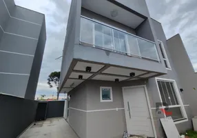 Foto 1 de Sobrado com 3 Quartos à venda, 138m² em Uberaba, Curitiba