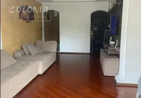 Foto 1 de Sobrado com 3 Quartos à venda, 286m² em Vila Assis Brasil, Mauá