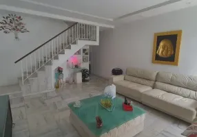 Foto 1 de Casa com 3 Quartos à venda, 200m² em Itaguá, Ubatuba