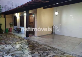 Foto 1 de Casa com 4 Quartos à venda, 211m² em Ouro Preto, Belo Horizonte