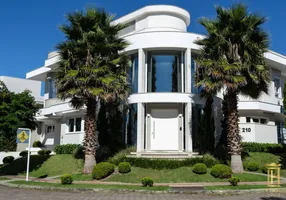 Foto 1 de Casa com 4 Quartos à venda, 535m² em Jurerê Internacional, Florianópolis