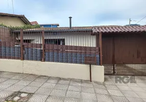 Foto 1 de Casa com 2 Quartos à venda, 87m² em Vila Nova, Porto Alegre