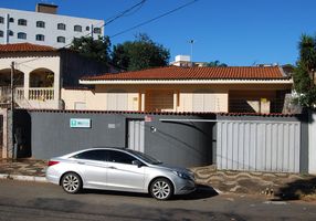 Foto 1 de Casa com 4 Quartos à venda, 280m² em Setor Sul, Goiânia