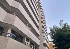 Foto 1 de Apartamento com 4 Quartos à venda, 138m² em Meireles, Fortaleza