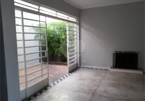 Foto 1 de Casa com 3 Quartos para venda ou aluguel, 201m² em Moema, São Paulo