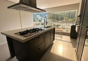 Foto 1 de Apartamento com 2 Quartos à venda, 77m² em Cabeçudas, Itajaí