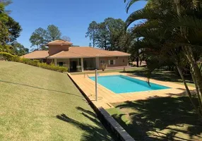 Foto 1 de Fazenda/Sítio com 4 Quartos à venda, 450m² em Ibiuna, Ibiúna