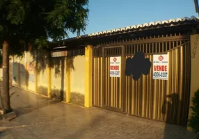 Foto 1 de Casa com 3 Quartos à venda, 200m² em Candelária, Natal