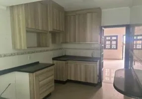 Foto 1 de Sobrado com 3 Quartos para alugar, 240m² em Vila Camilopolis, Santo André