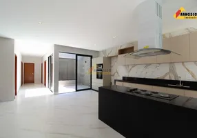 Foto 1 de Casa com 4 Quartos à venda, 280m² em Bom Pastor, Divinópolis