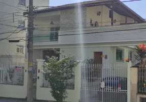 Foto 1 de Casa com 5 Quartos à venda, 650m² em Jardim Guanabara, Rio de Janeiro