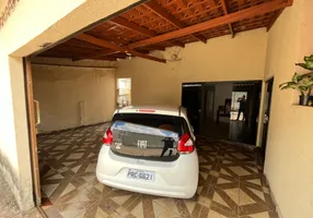 Foto 1 de Casa com 4 Quartos à venda, 200m² em Vila Nova Canaã, Goiânia