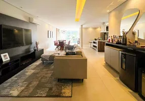 Foto 1 de Casa de Condomínio com 3 Quartos à venda, 238m² em Alto Petrópolis, Porto Alegre