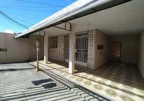 Foto 1 de Casa com 3 Quartos para alugar, 90m² em Caiçaras, Belo Horizonte