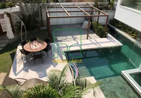 Foto 1 de Casa de Condomínio com 5 Quartos para alugar, 600m² em Recreio Dos Bandeirantes, Rio de Janeiro