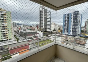 Foto 1 de Apartamento com 3 Quartos à venda, 84m² em Kobrasol, São José