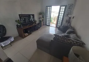 Foto 1 de Apartamento com 2 Quartos à venda, 70m² em Olinda, Nilópolis