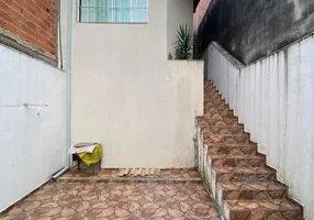 Foto 1 de Casa com 2 Quartos para alugar, 100m² em Jardim Margarida, Mogi das Cruzes