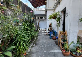 Foto 1 de Casa com 2 Quartos à venda, 50m² em Centro, Nova Friburgo