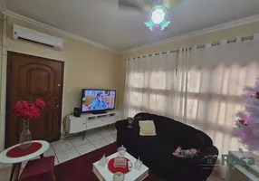 Foto 1 de Casa com 3 Quartos à venda, 193m² em Jardim Cuiabá, Cuiabá