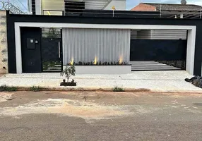 Foto 1 de Casa com 3 Quartos à venda, 380m² em Severiano de Moraes Filho, Garanhuns