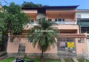 Foto 1 de Casa de Condomínio com 4 Quartos para venda ou aluguel, 196m² em  Vila Valqueire, Rio de Janeiro