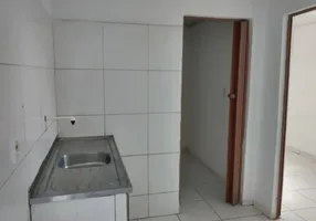 Foto 1 de Kitnet com 1 Quarto à venda, 80m² em Jardim Cajazeiras, Salvador