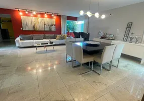 Foto 1 de Casa com 5 Quartos para alugar, 360m² em Jardim Petrópolis, Maceió