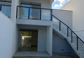 Foto 1 de Casa com 2 Quartos à venda, 186m² em Vale das Orquideas, Contagem