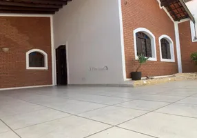 Foto 1 de Casa com 3 Quartos à venda, 200m² em Recanto Parrilo, Jundiaí